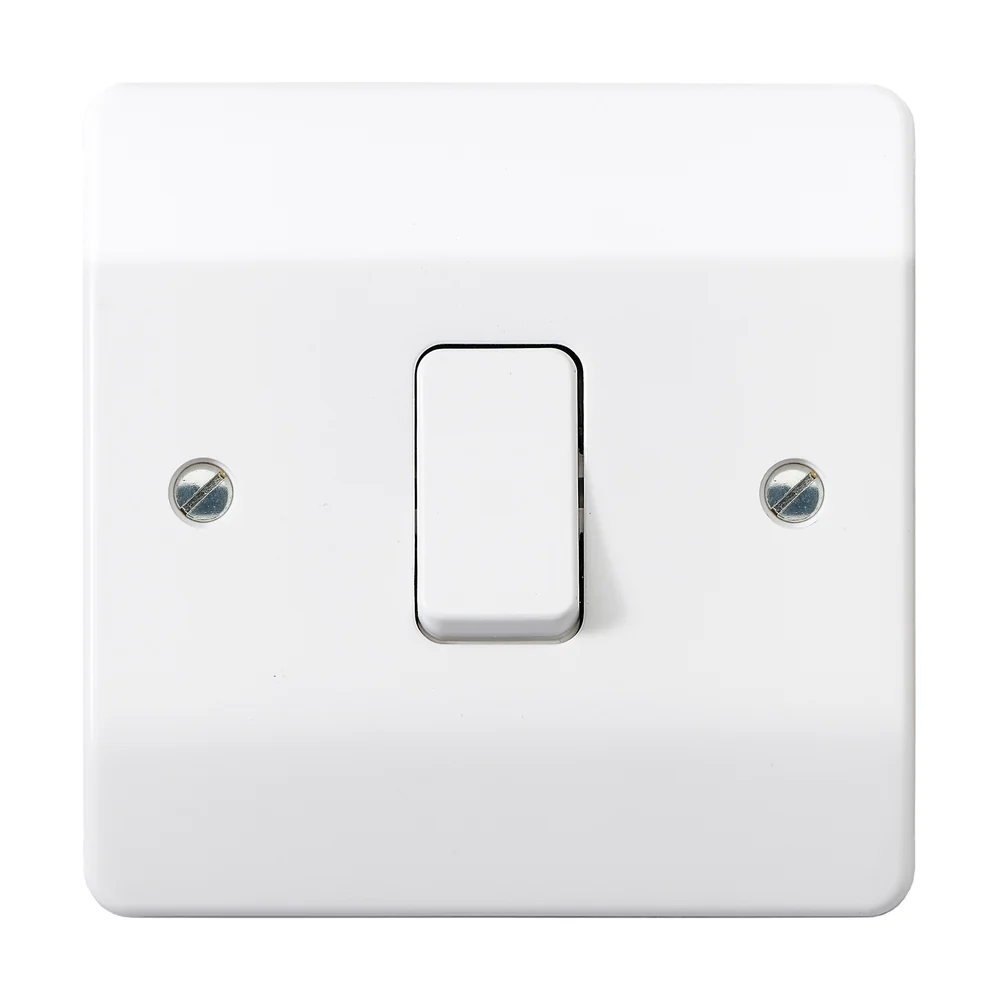 MK Logic Plus 10A 2-Way Plateswitch — product photo