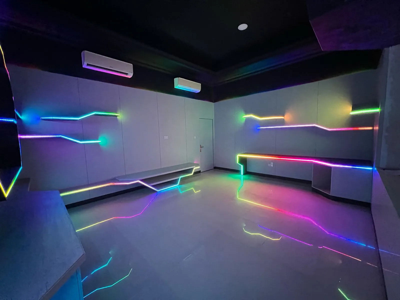 RGB entertainment room — additional view 1